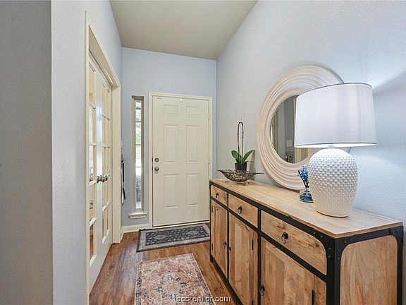 4th image of 4203 Shallow Creek Ct