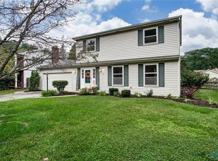 5738 Pinecroft Dr, Toledo, OH 43615