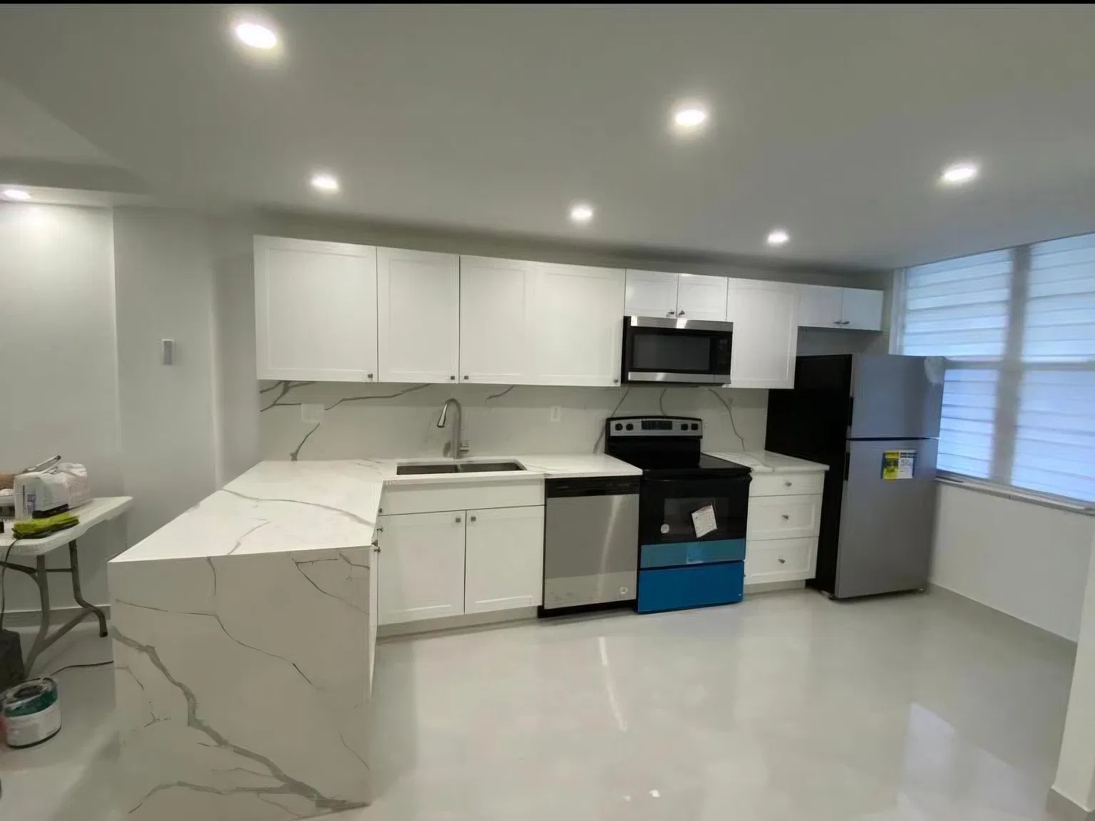 2 bed, 2.0 bath, 960 sqft, $1,800 — Photo 2