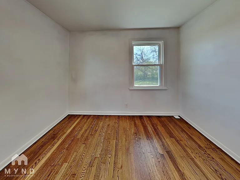 1317 Davidson St — Photo 8