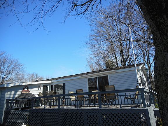 5th image of 2742 S Tamarac Dr