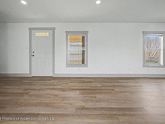 3rd image of 925 1st St #607