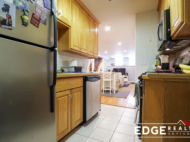17 Strathmore Rd #B — Photo 12