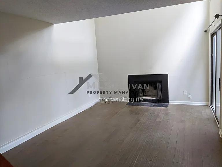 4101 Five Oaks Dr #26 — Photo 20