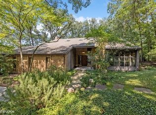 105 Lakewood Cir, Burr Ridge, IL 60527