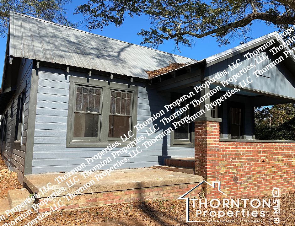 1st image of 2212 Scott St