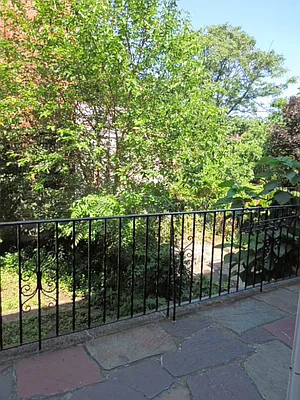 Rented by Marjorie Thompson, LREB | media 44