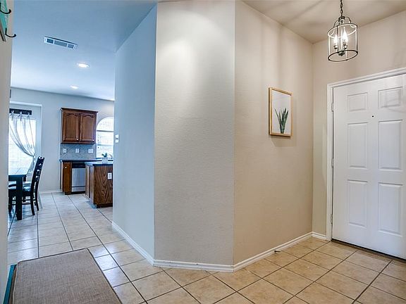 5th image of 9709 Gallatin Ln