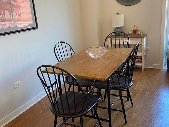 3rd image of 600 W Drummond Pl APT 503