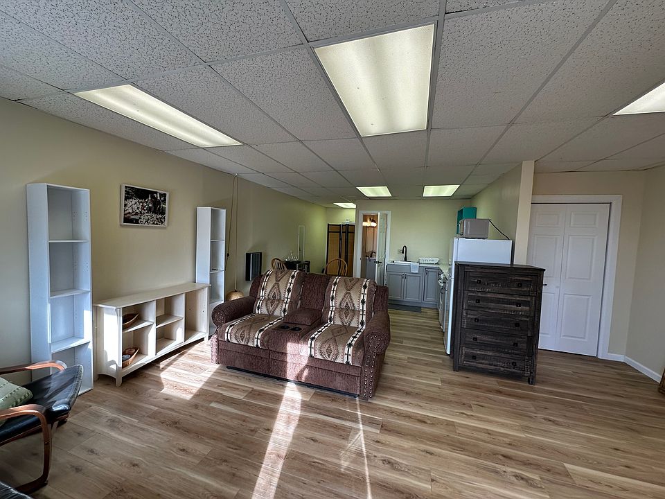 2nd image of 90B Shenandoah Trl