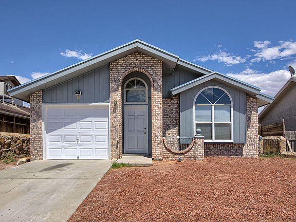 2nd image of 3660 La Cuesta Dr