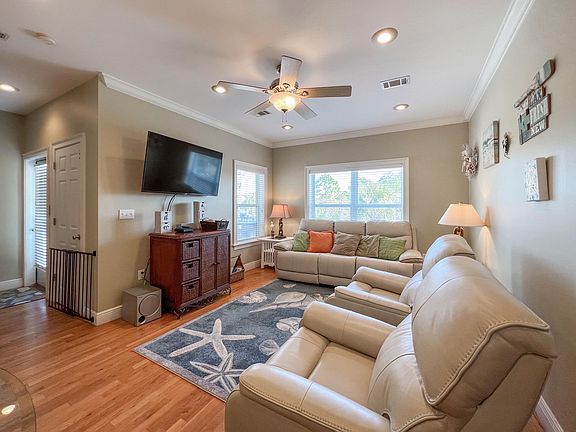 3rd image of 3880 E County Highway 30a Unit 506