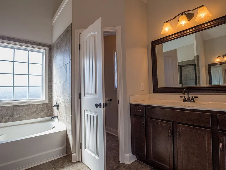 144 Thomas Traylor Ln — Photo 14