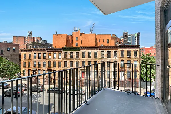 Rented by New York Residence | media 14