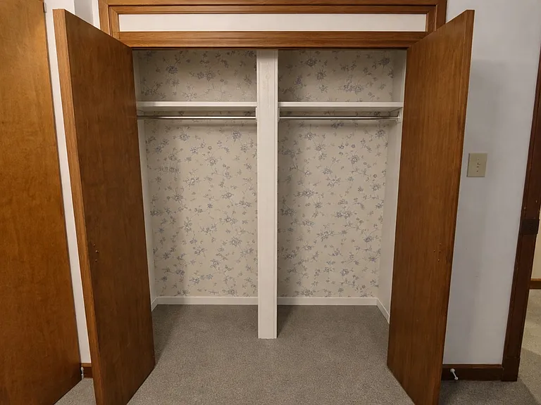 Bedroom 3 Closet