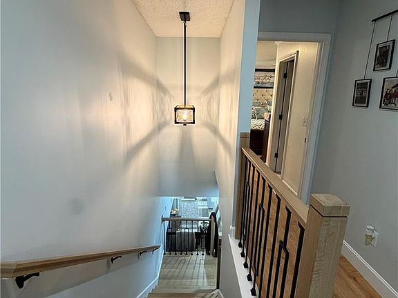 4th image of 1616 N 128th St