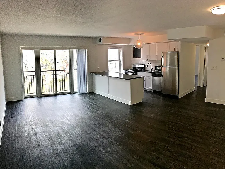 7552 Oxford Dr #3A — Photo 5
