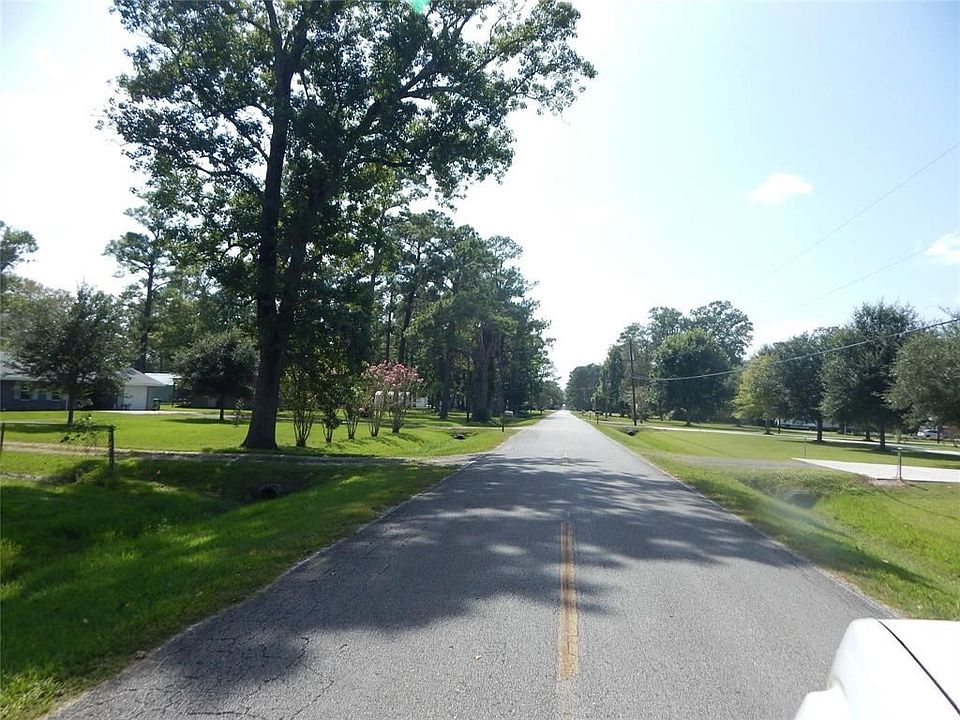 2nd image of 4600 Sherri Ln