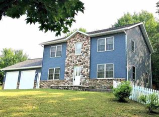 2002 Country Ln, Houghton, MI 49931