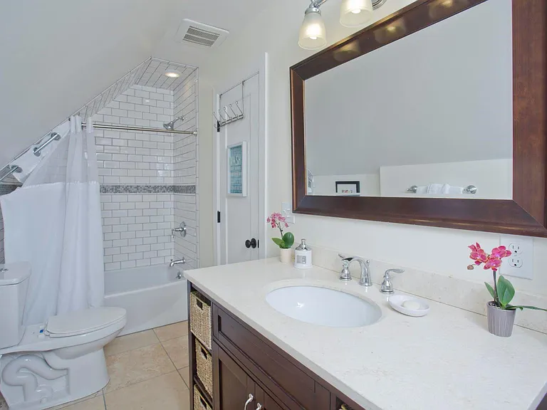 Second floor bath