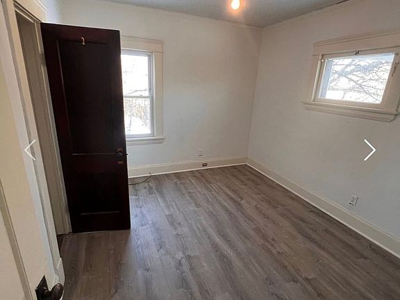 2nd image of 9509 Parkview Ave #9509