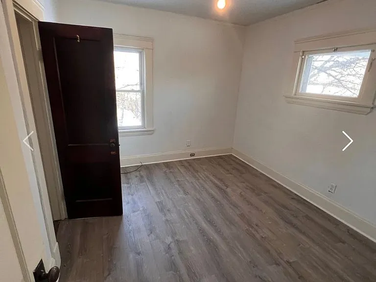 Parkview 9509 — Photo 2