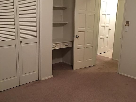 2nd bedroom with built-in desk