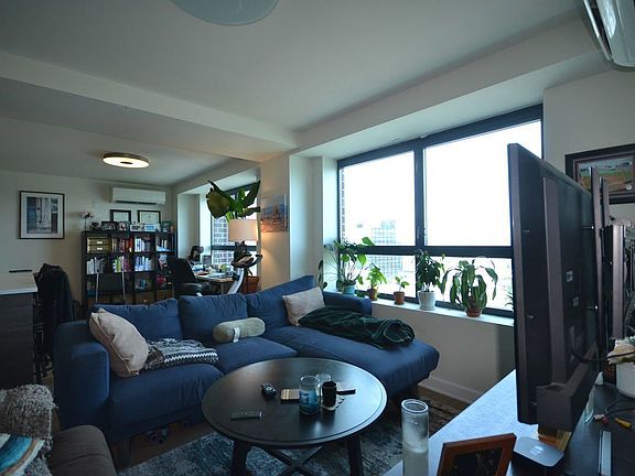3rd image of 12332 82nd Ave APT 15B
