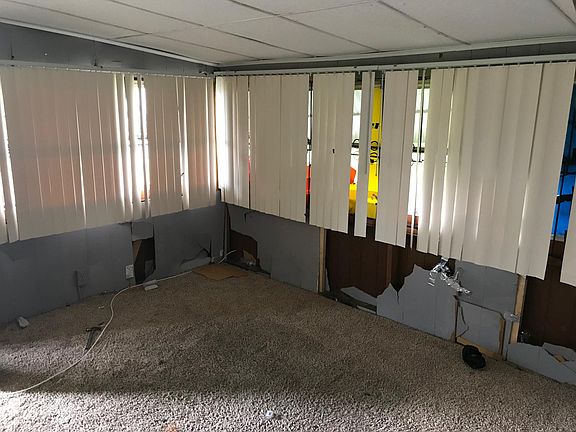 2nd image of 235 W Lyman Ave