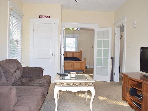 3rd image of 2901 Minot Ave
