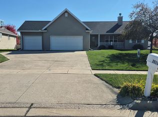 2511 Hickory Cir, Fort Dodge, IA 50501