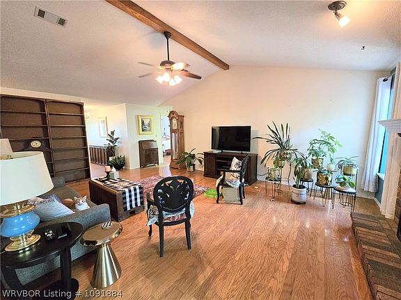 3rd image of 9607 Hanover Cir