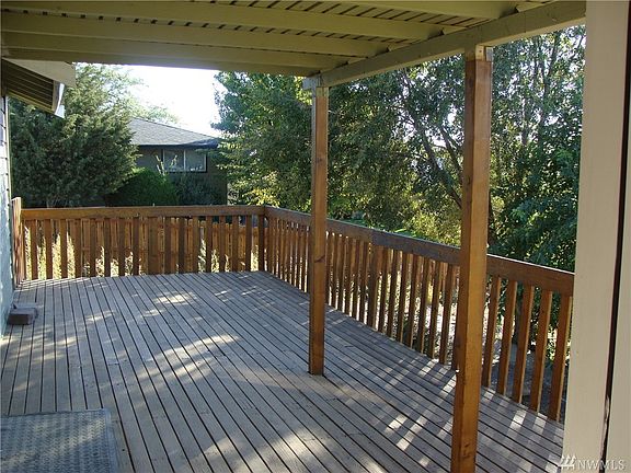 5th image of 127 Nob Hill Dr