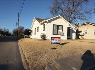 609 Harvey St, Gainesville, TX 76240