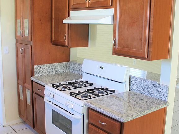 3rd image of 6735 Lynwood Way