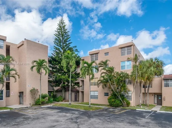 9410 Live Oak Pl APT 208, Davie, FL 33324