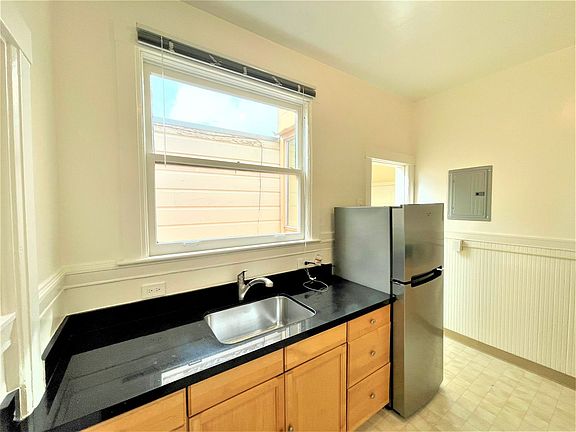 3rd image of 1357 Clay St APT 12