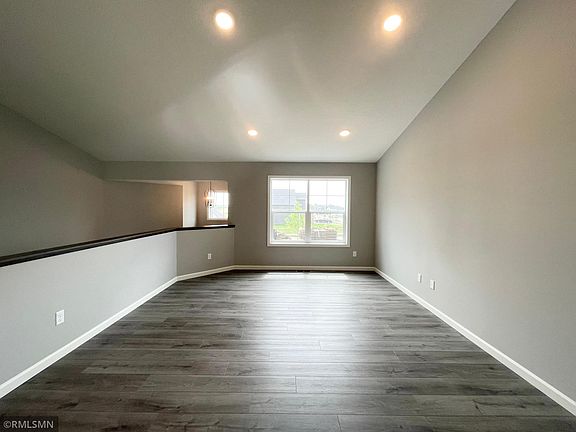 5th image of 4660 199th St N
