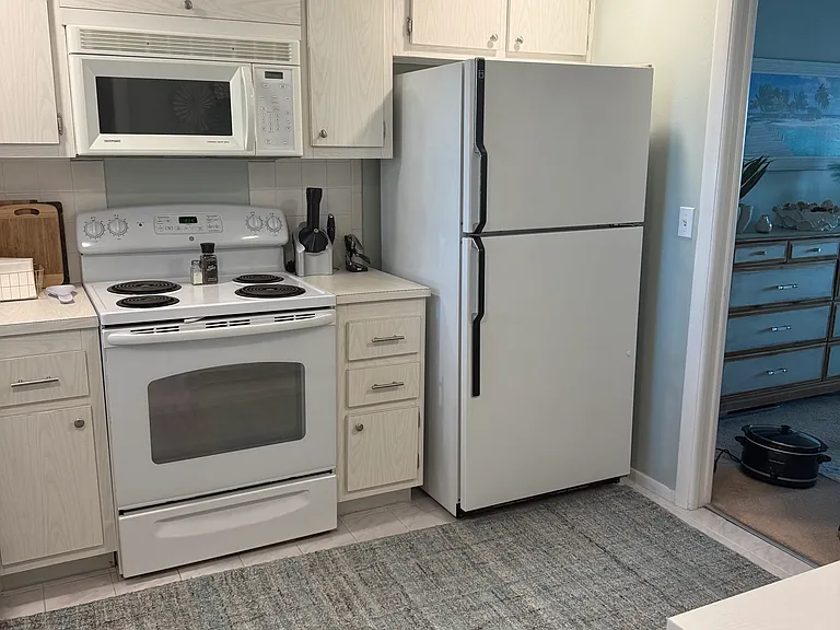 4775 Cove Cir #204 — Photo 23