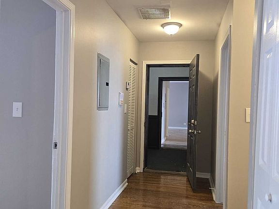 3rd image of 6133 S Indiana Ave APT 3W