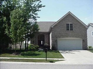 8906 Crystal River Dr, Indianapolis, IN 46240