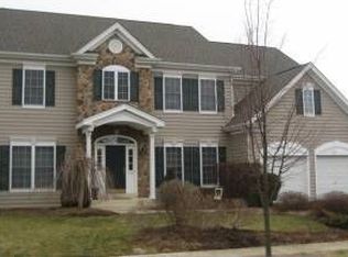 7132 Moonbeam Ln, Macungie, PA 18062