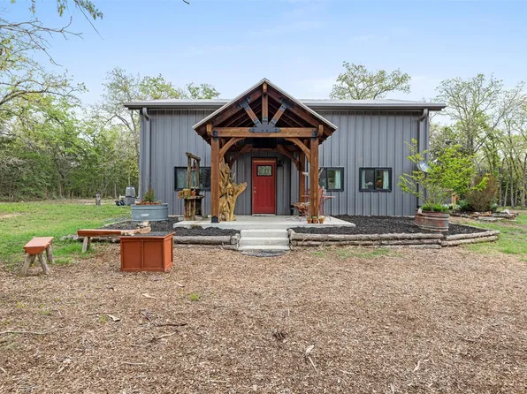 12975 Young Ln, Carmine, TX 78932