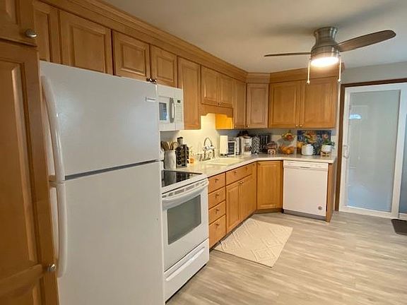 3rd image of 2 Paynter Ave