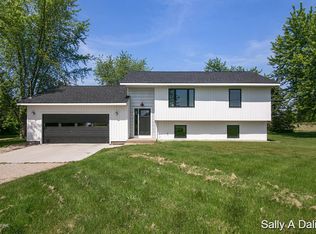 10695 78th Ave, Allendale, MI 49401