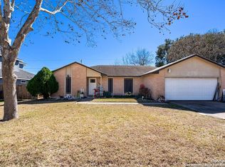 1208 E Toledo St, Beeville, TX 78102