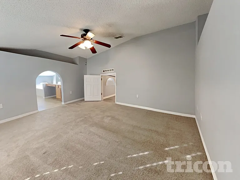 12945 Bridleford Dr — Photo 10