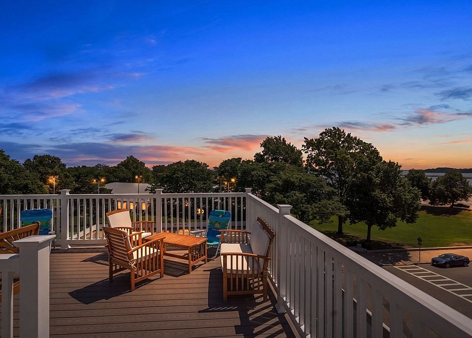 1st image of 41 Farragut Rd #1
