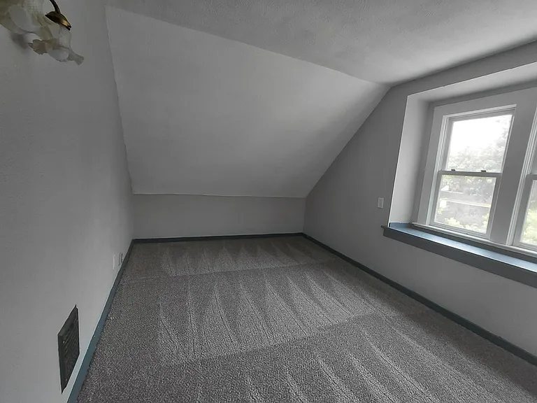743 Lodge Ave — Photo 12