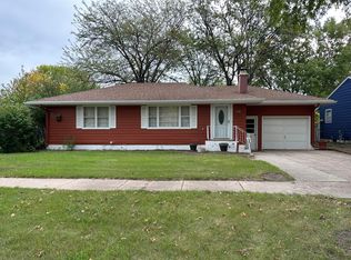 1430 Sunset Dr, Huron, SD 57350